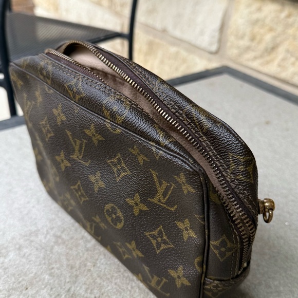 🍑AUTHENTIC LV Trousse 23 - Picture 8 of 8